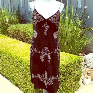 Romeo + Juliet Couture velvet dress